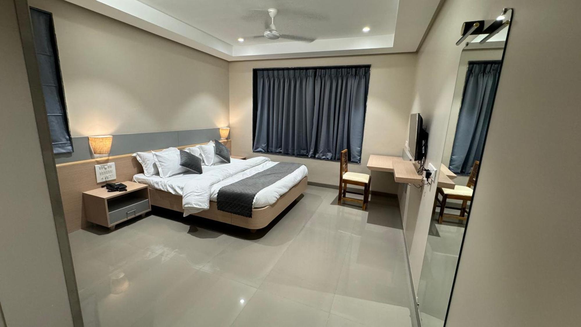 The Pavilion Park Resort Malegaon Luaran gambar